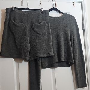 Cozy Women's Two-Piece Sweater Set - Dark Gray